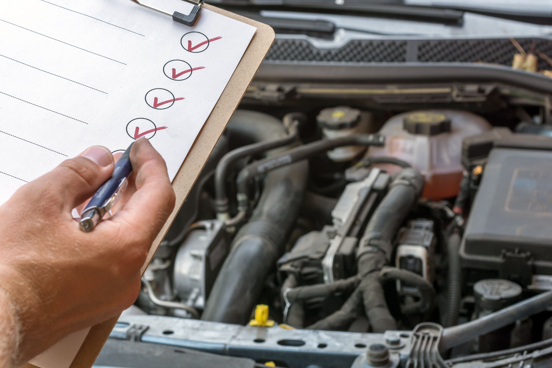 Checking the technical condition of a car with the help of a checked checklist